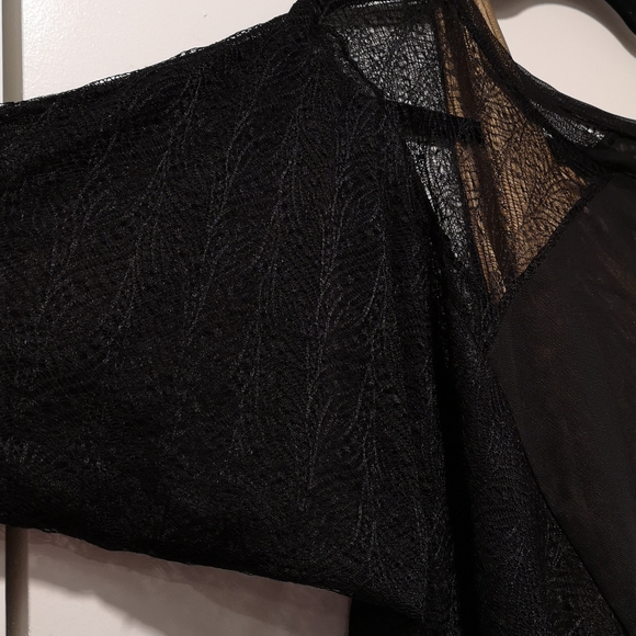 Dress - Picture 3 of 4